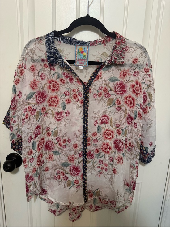 Johnny Was Tops - Johnny Was: Aztec Lynn Top: Floral Blouse in Pink & White Size Small